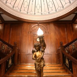 Toile Murale Grand Escalier du Titanic – Format XXL 140×240 cm